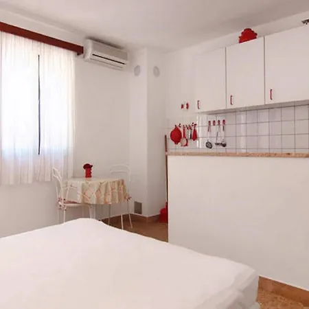 Nadia - With Terrace A1 Lejlighed